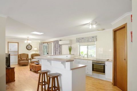 Moonta Bay Accommodation - Hotel WA 3