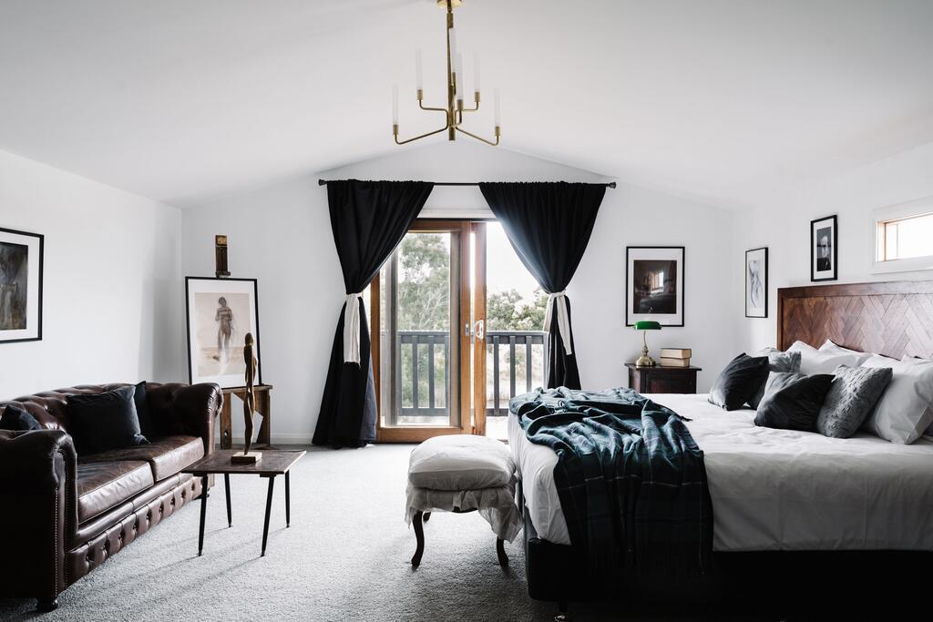Musk VIC Hotel WA