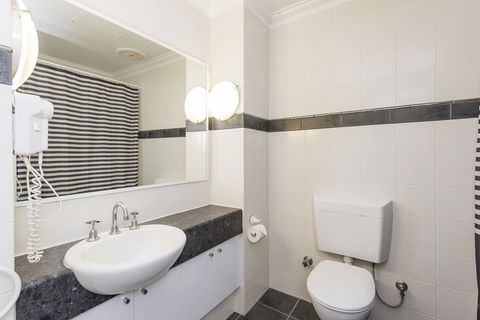 Subiaco Village 30 - Hotel WA 17