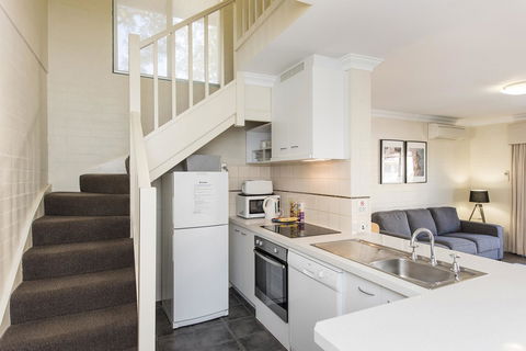 Subiaco Village 30 - Hotel WA 9