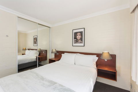 Subiaco Village 30 - Hotel WA 13