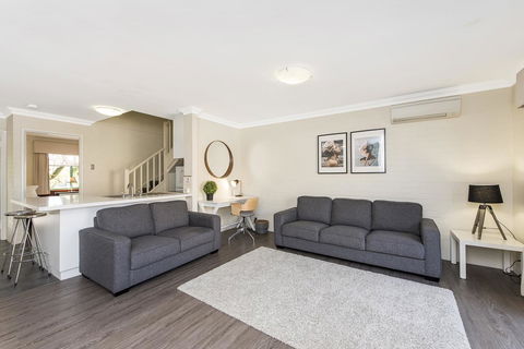 Subiaco Village 30 - Hotel WA 0