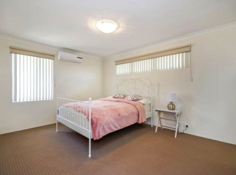Holiday Home Near Perth City / Airport / Stadium / Casino - Hotel WA 12