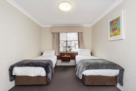 Subiaco Village 20 - Hotel WA 13
