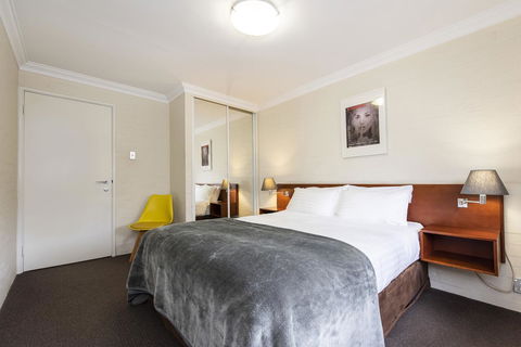 Subiaco Village 20 - Hotel WA 12