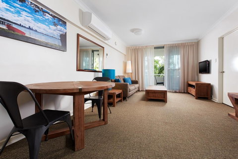 Broadwater Resort Como - Hotel WA 11