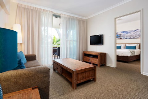 Broadwater Resort Como - Hotel WA 10