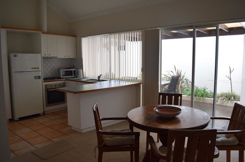 Dunes Scarborough Beach - Hotel WA 7