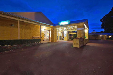 Stay Margaret River - Hotel WA 32