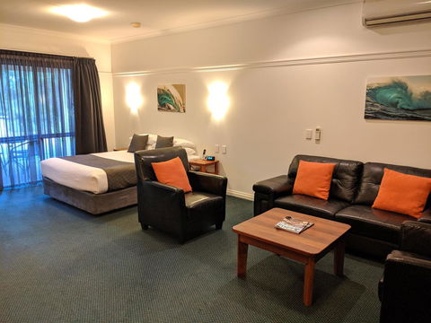 Stay Margaret River - Hotel WA 7