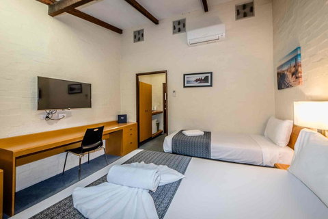 Nightcap At Wintersun Hotel - Hotel WA 7