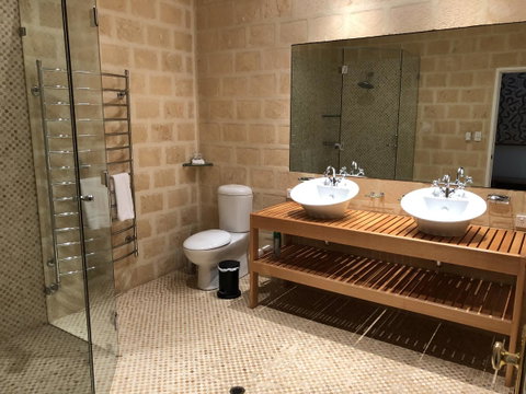 Caves Road Guest Houses - Hotel WA 17