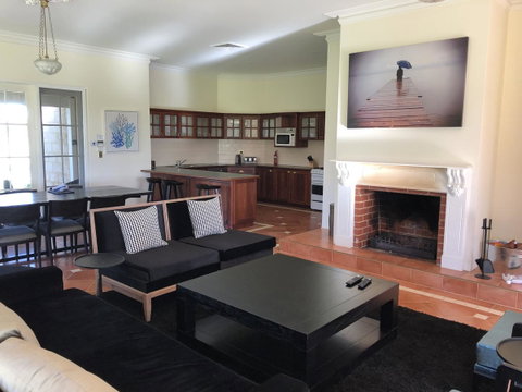 Caves Road Guest Houses - Hotel WA 8