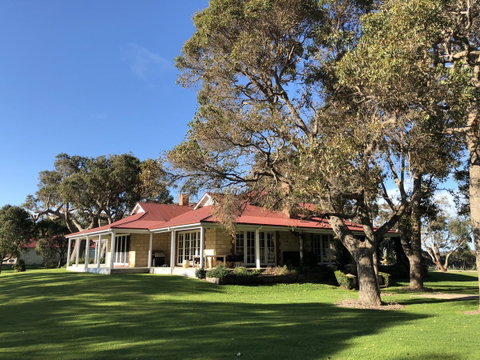 Caves Road Guest Houses - Hotel WA 4