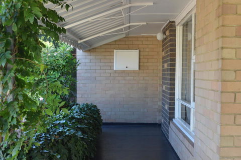 Midgard Cottage - Great Location & Close To Airport - Hotel WA 9