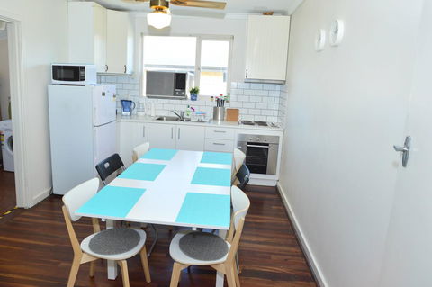 Midgard Cottage - Great Location & Close To Airport - Hotel WA 4
