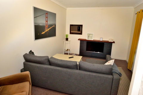 Midgard Cottage - Great Location & Close To Airport - Hotel WA 10
