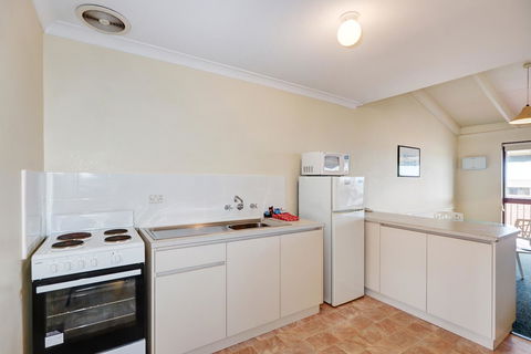 West Beach Lagoon 114 â€“ Ocean Views - Hotel WA 5