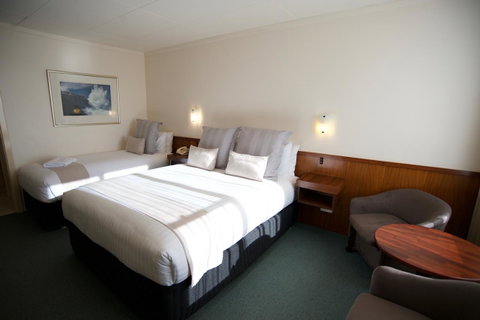SureStay Hotel By Best Western The Clarence On Melville - Hotel WA 7