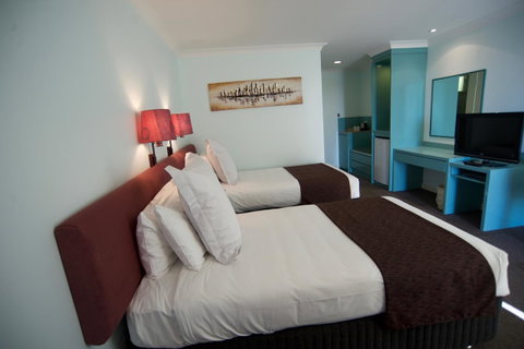 SureStay Hotel By Best Western The Clarence On Melville - Hotel WA 11