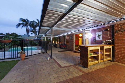 The Entertainer - Hotel WA 5