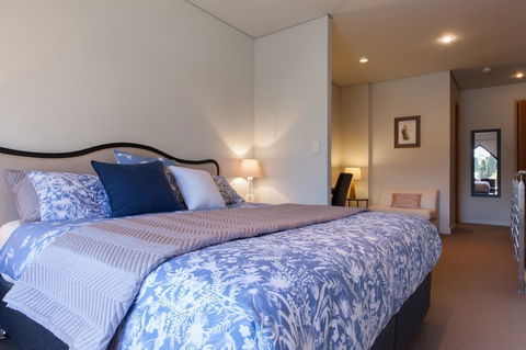 Cloisters - Hotel WA 10