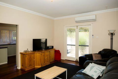 Yvonnes Rest Holiday Home - Hotel WA 6