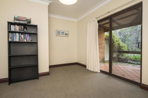 A Hidden Bush Delight - Hotel WA 21