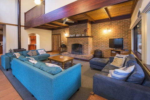 A Hidden Bush Delight - Hotel WA 17
