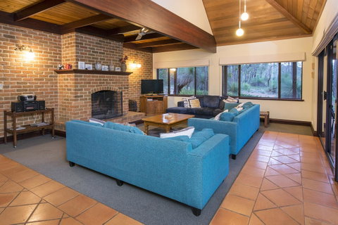 A Hidden Bush Delight - Hotel WA 14