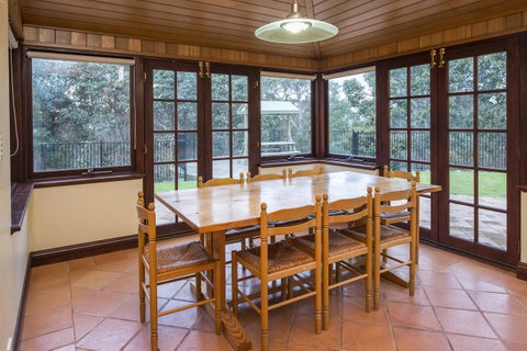A Hidden Bush Delight - Hotel WA 15
