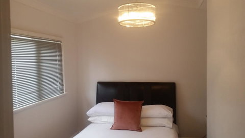 Leisurely Manor - Spacious Three Bedroom Home In Fremantle - Hotel WA 7