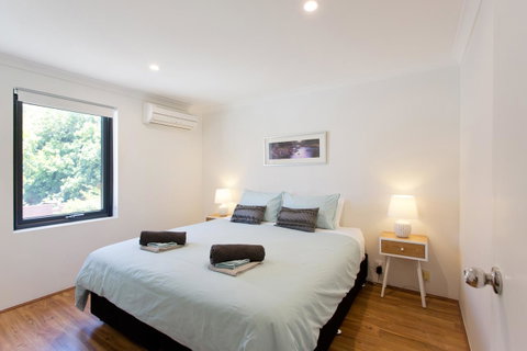 Monument Hill Townhouse - Fremantle - Hotel WA 6