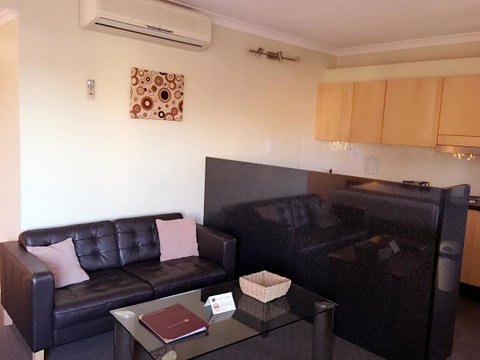 Joondalup City Hotel - Hotel WA 18