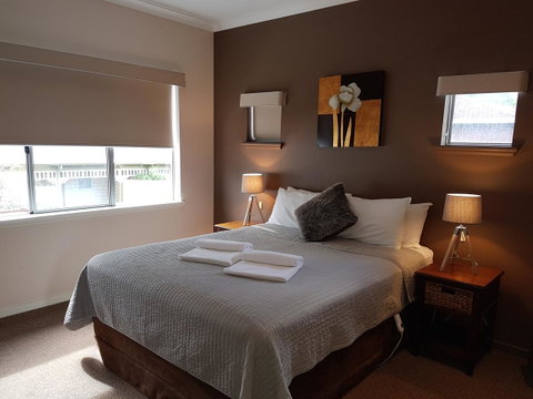 Adamsons Riverside Accommodation - Hotel WA 35