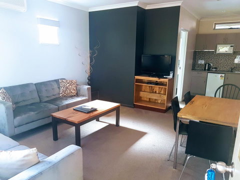 Adamsons Riverside Accommodation - Hotel WA 7