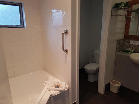 Adamsons Riverside Accommodation - Hotel WA 36