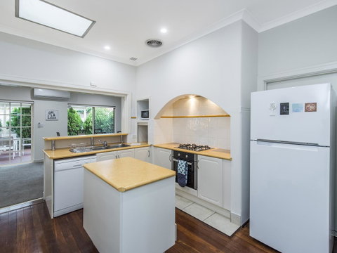 Luxury Federation Style Home - Sleeps 10 - Hotel WA 6