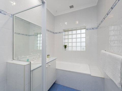 Luxury Federation Style Home - Sleeps 10 - Hotel WA 14
