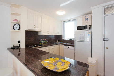 Ocean Breeze Apartment - Hotel WA 2