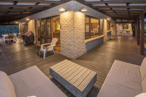 53 Martina Drive - Hotel WA 9