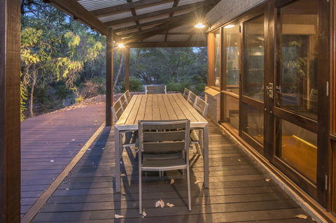 53 Martina Drive - Hotel WA 10