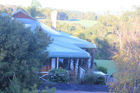 The Farmhouse - Hotel WA 20