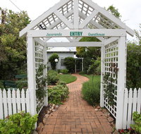 Jacaranda Guest House - Hotel WA