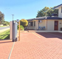 The Royal Dolphin Bed  Breakfast Safety Bay