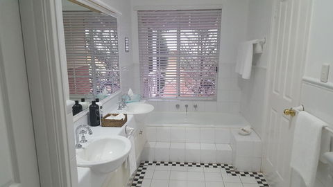 Two Sisters Chalets - Hotel WA 36