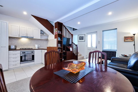 Fremantle Townhouse Unit 4 - Hotel WA 4
