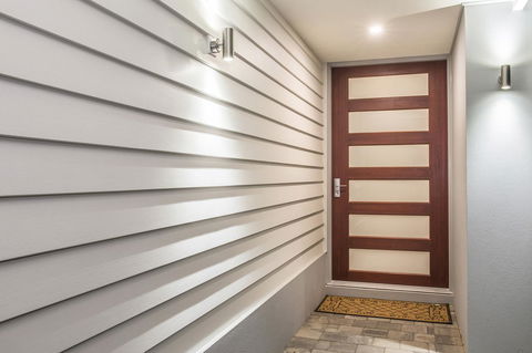 15 Cabot Close - Hotel WA 1