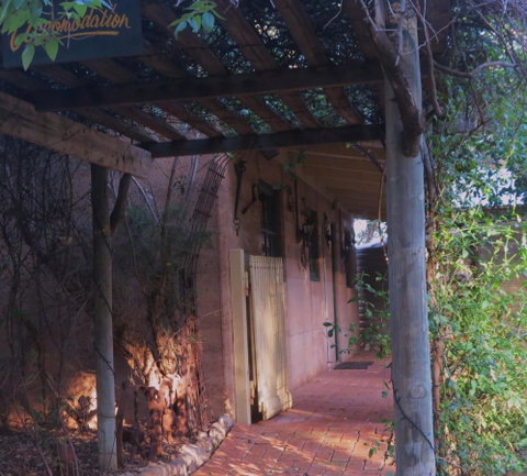 Bentwood Olive Grove Accommodation - Hotel WA 11