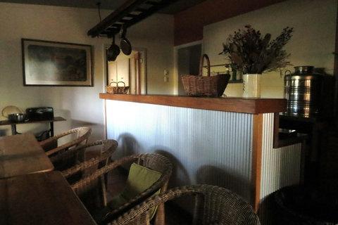 Bentwood Olive Grove Accommodation - Hotel WA 8